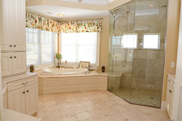 Master Bathroom at Silver Ridge Recovery Center